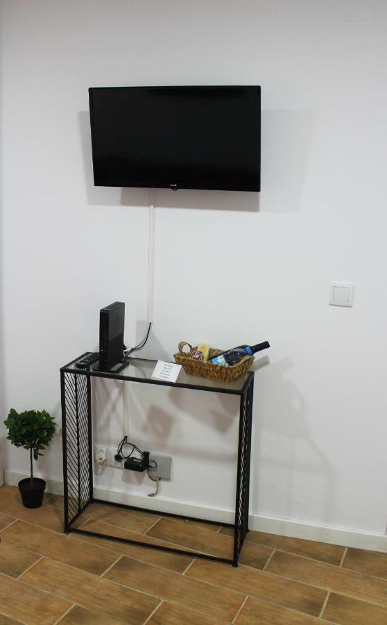 * 5 Star Apartment In Historic District * Walk 2 Alfama! Lisabona Exterior foto